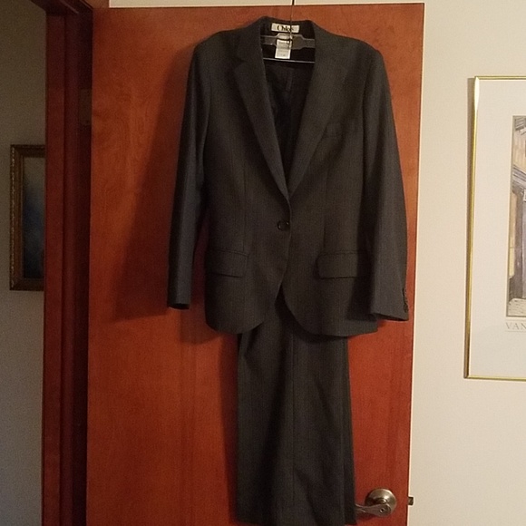 Authentic Chloe grey pinstripe pant suit - Picture 1 of 10